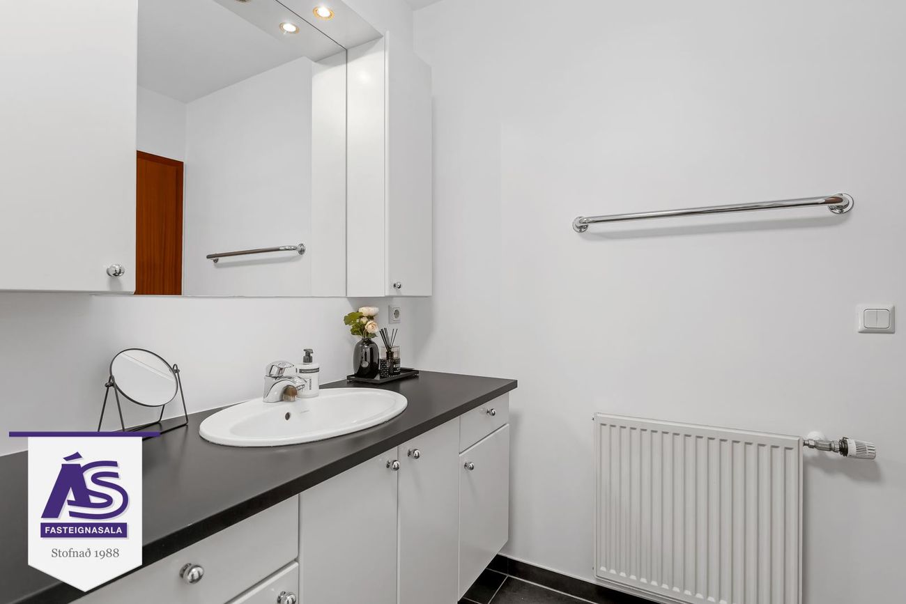 Kríuás 47 - 0207, 221 Hafnarfjörður