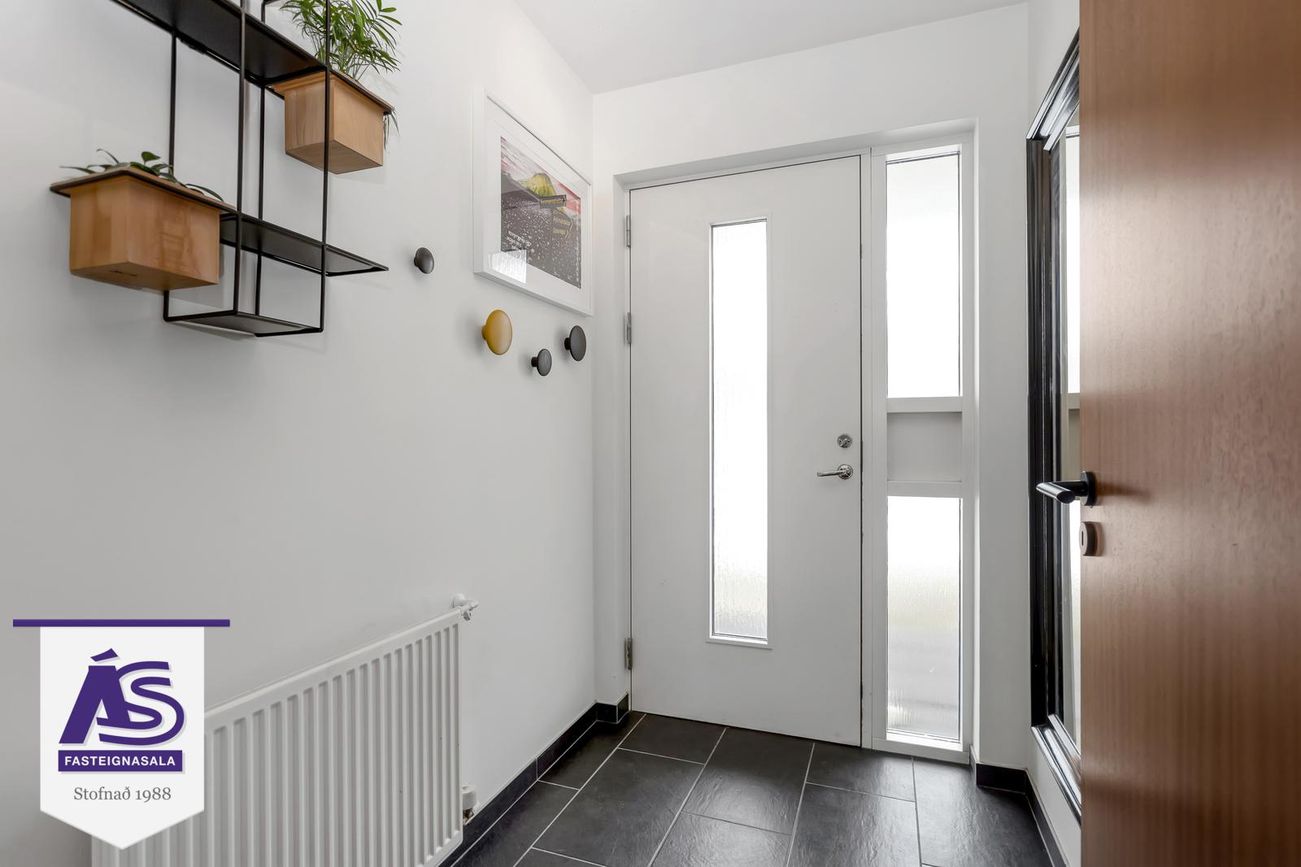 Kríuás 47 - 0207, 221 Hafnarfjörður