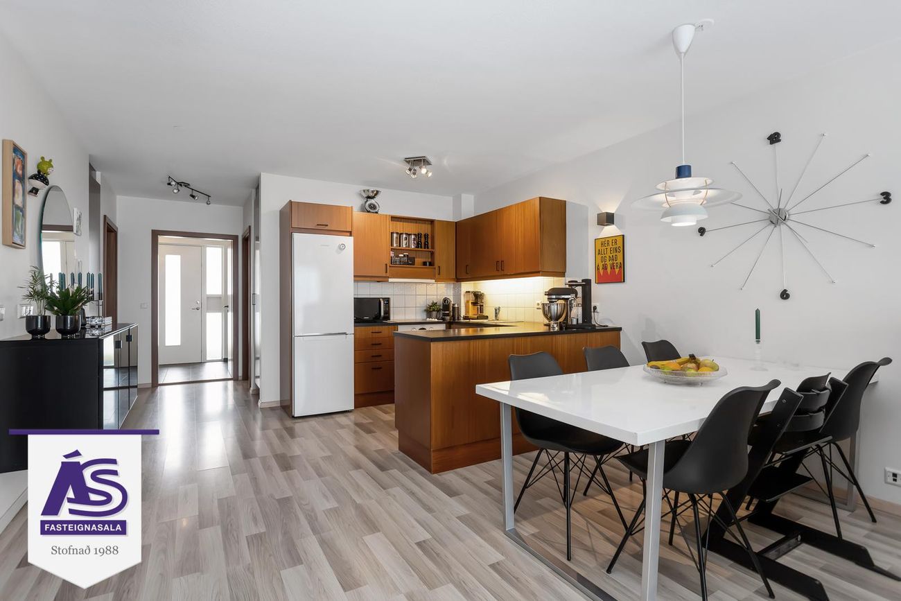 Kríuás 47 - 0207, 221 Hafnarfjörður