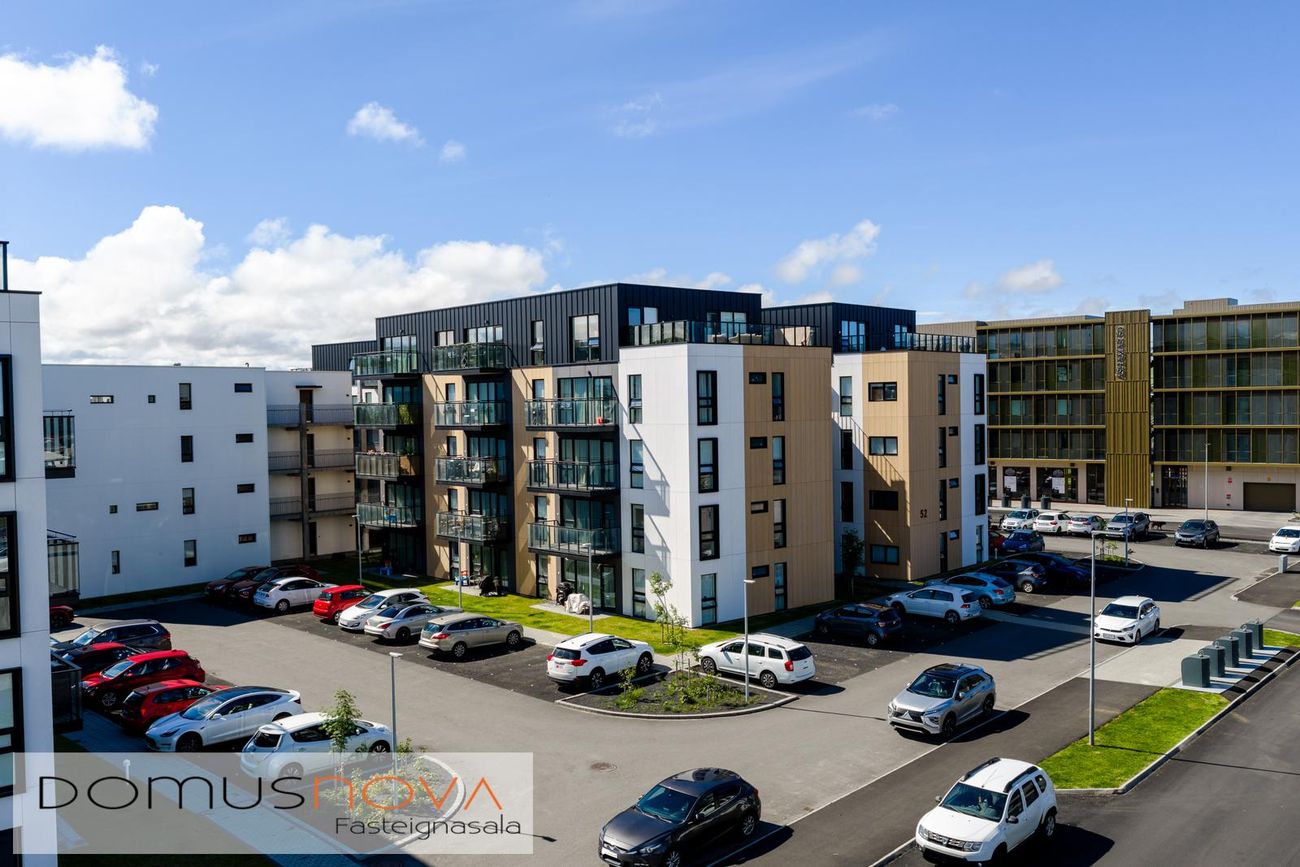 Áshamar 52, 221 Hafnarfjörður