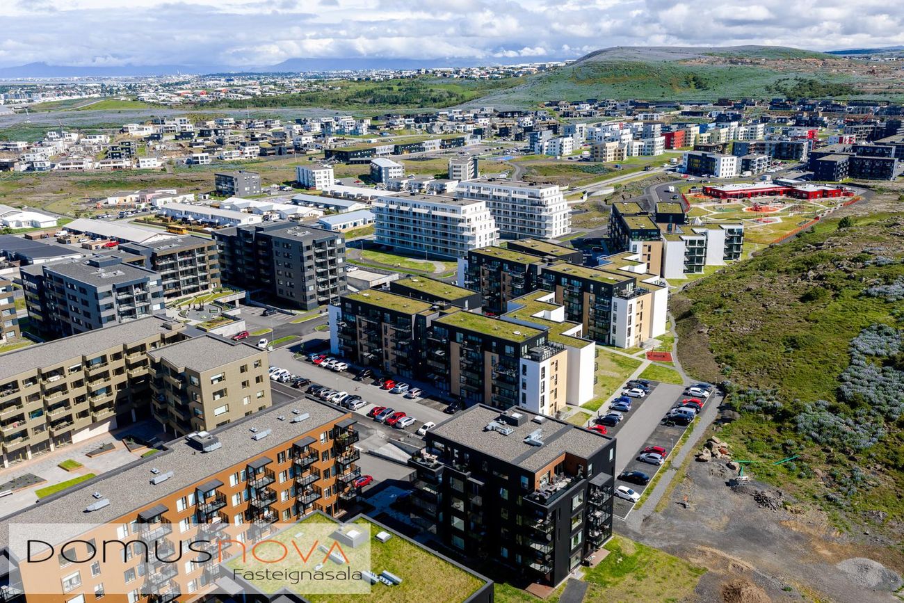 Áshamar 52, 221 Hafnarfjörður