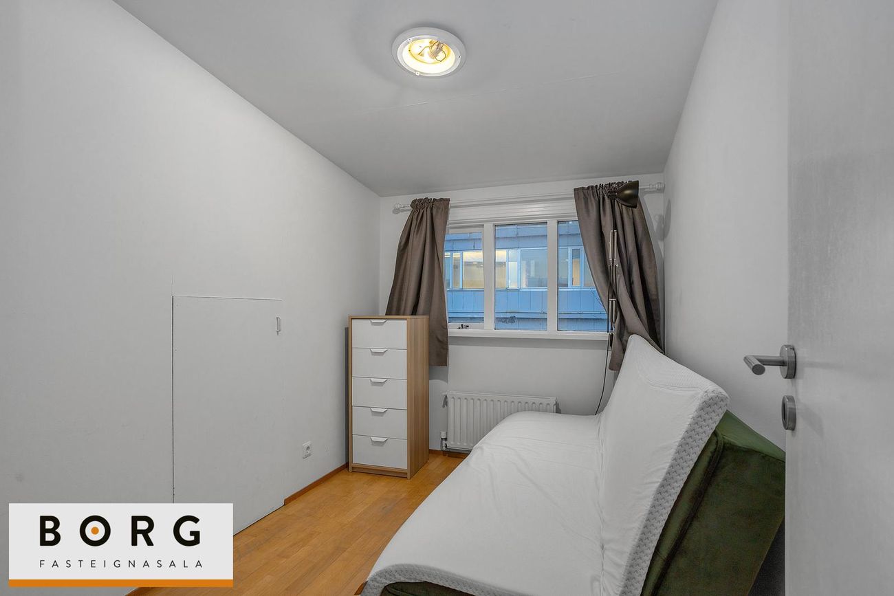 Laugavegur 76, 101 Reykjavík