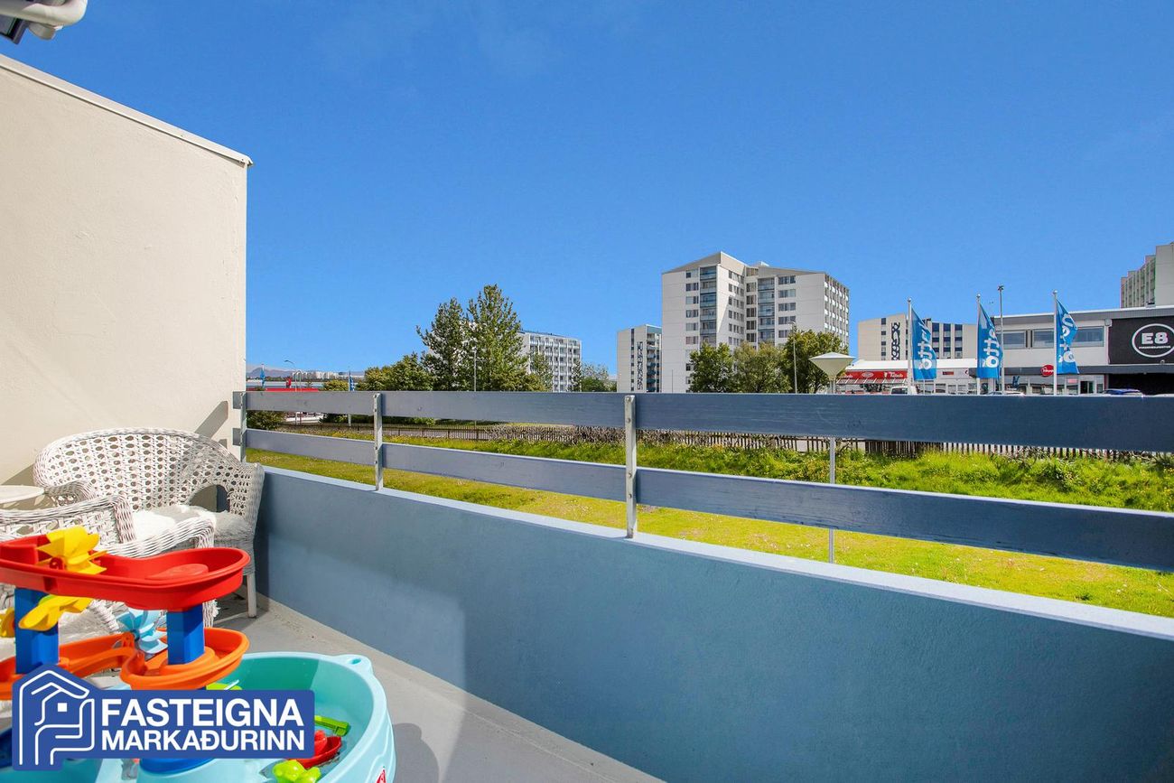 Efstihjalli 7 - 0201, 200 Kópavogur