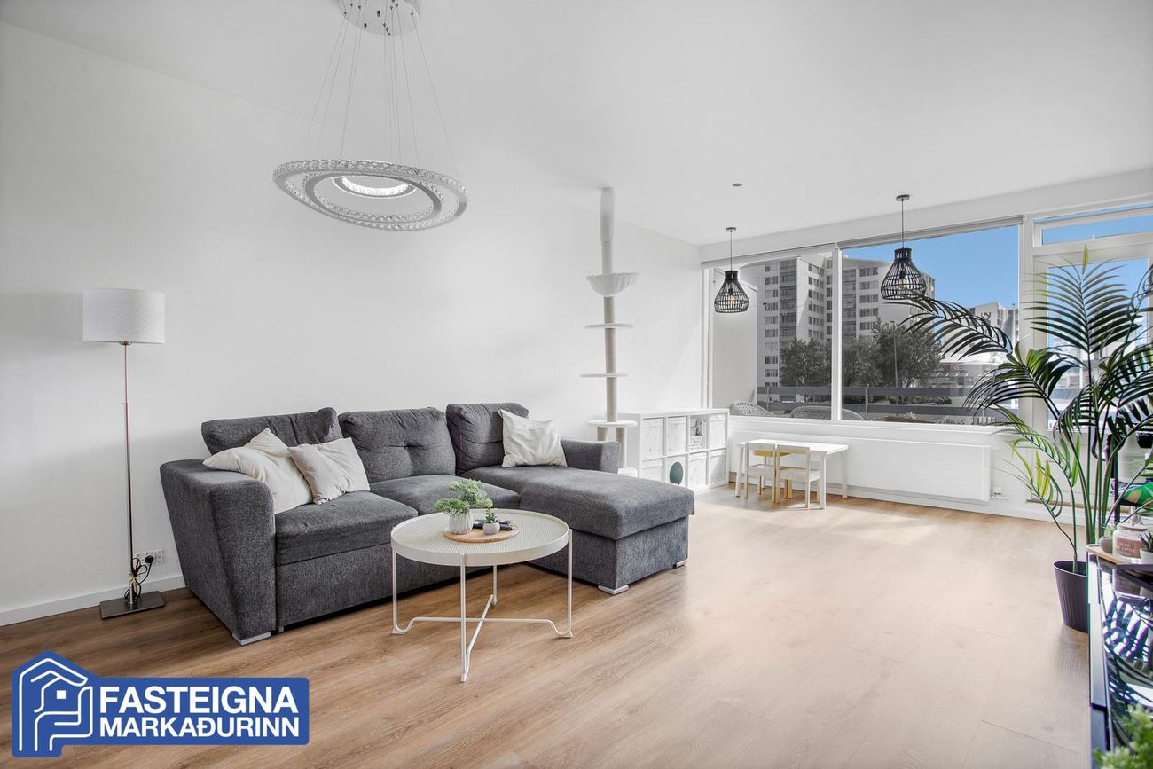 Efstihjalli 7 - 0201, 200 Kópavogur