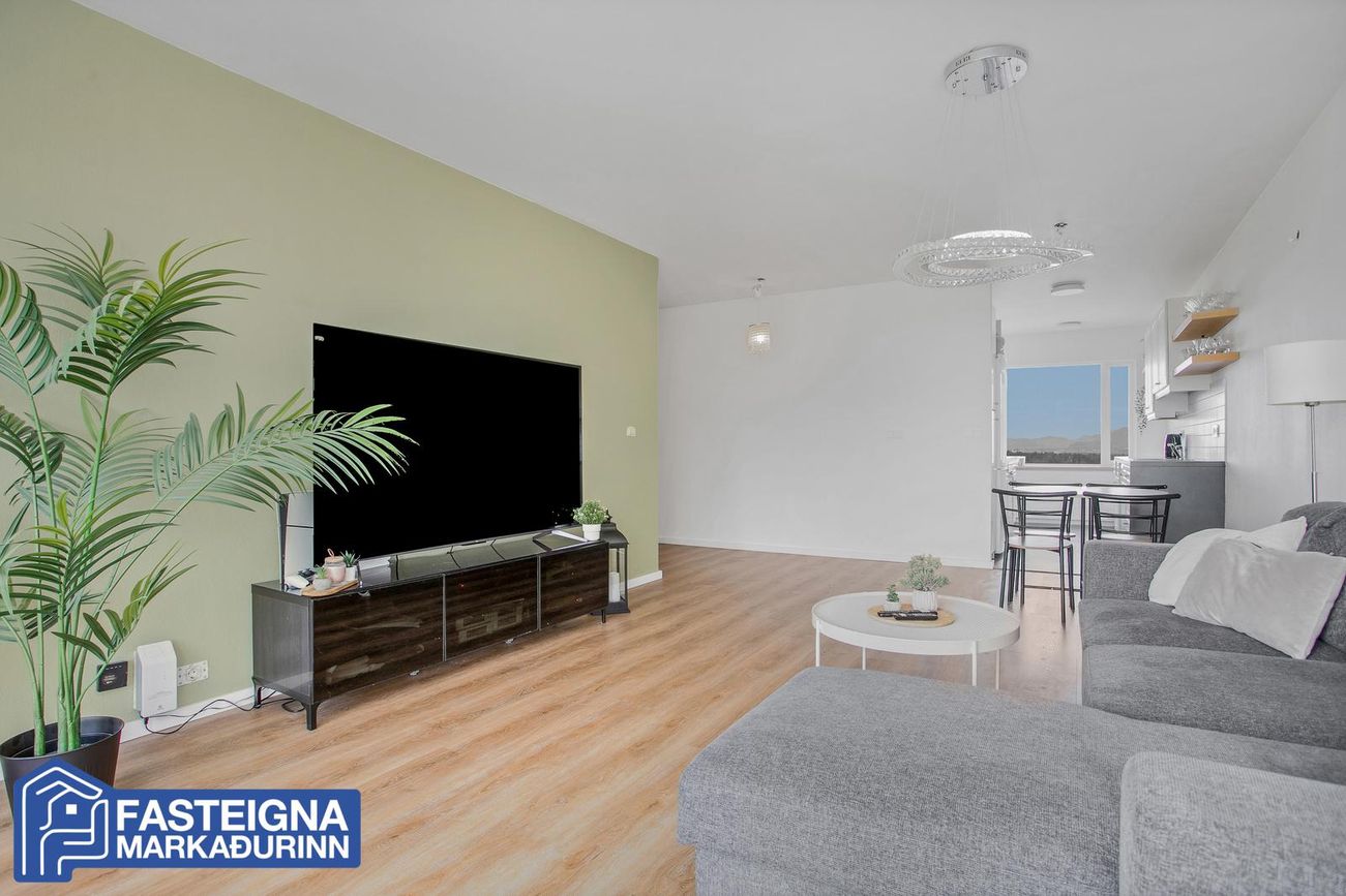 Efstihjalli 7 - 0201, 200 Kópavogur