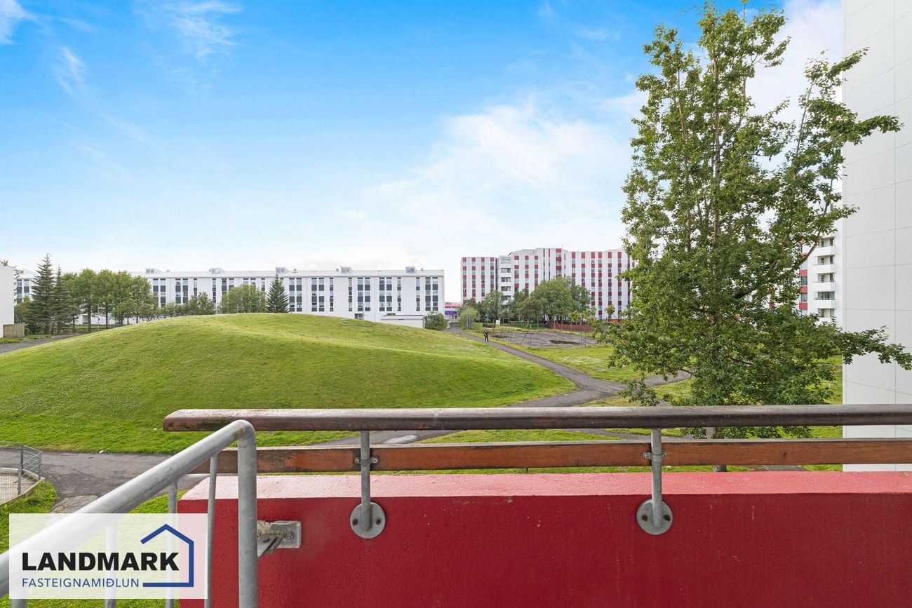 Asparfell 8, 111 Reykjavík