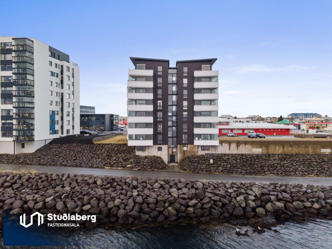 Pósthússtræti 3, 230 Reykjanesbær
