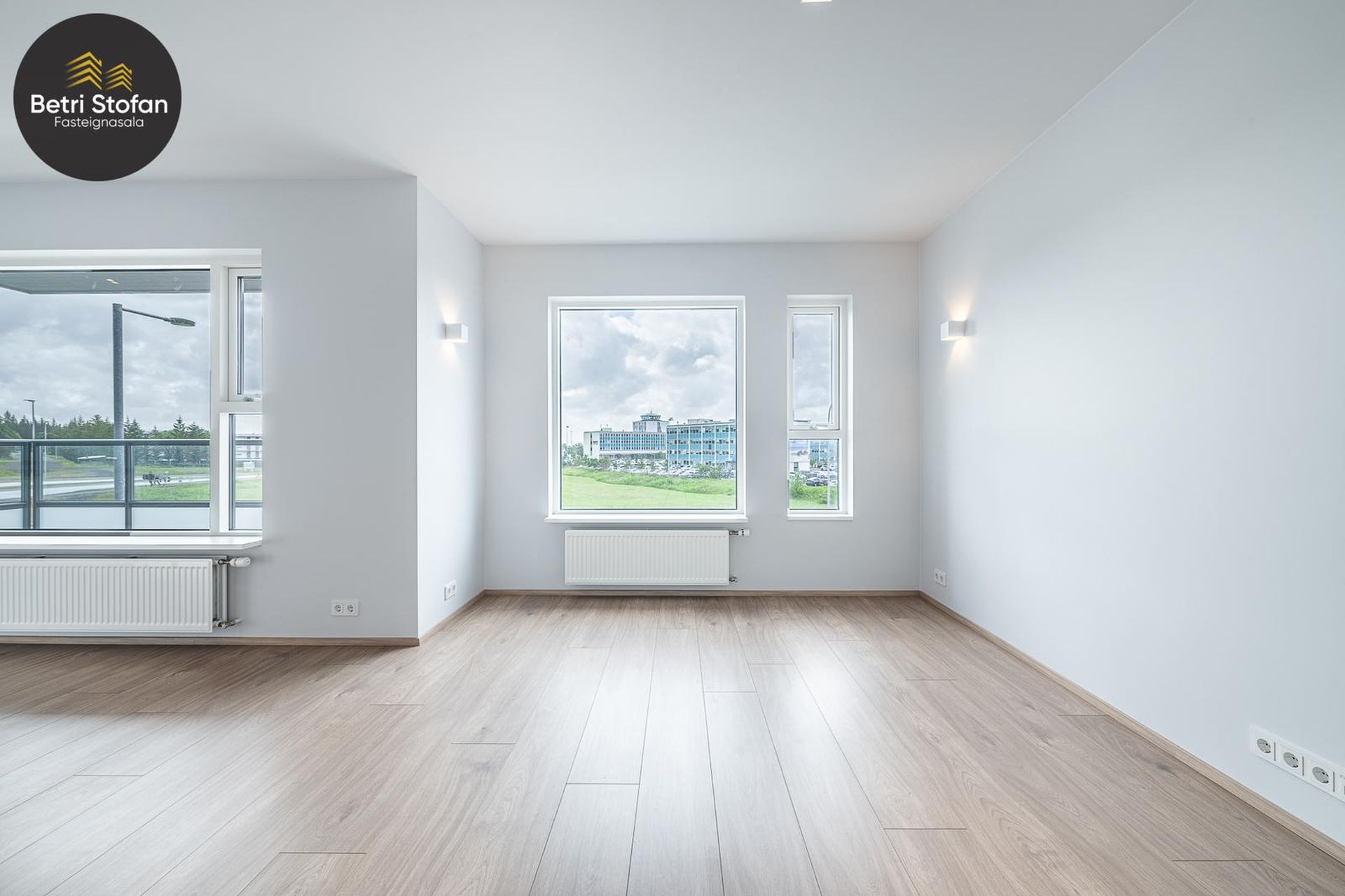 Hlíðarfótur 19 - 0219, 102 Reykjavík