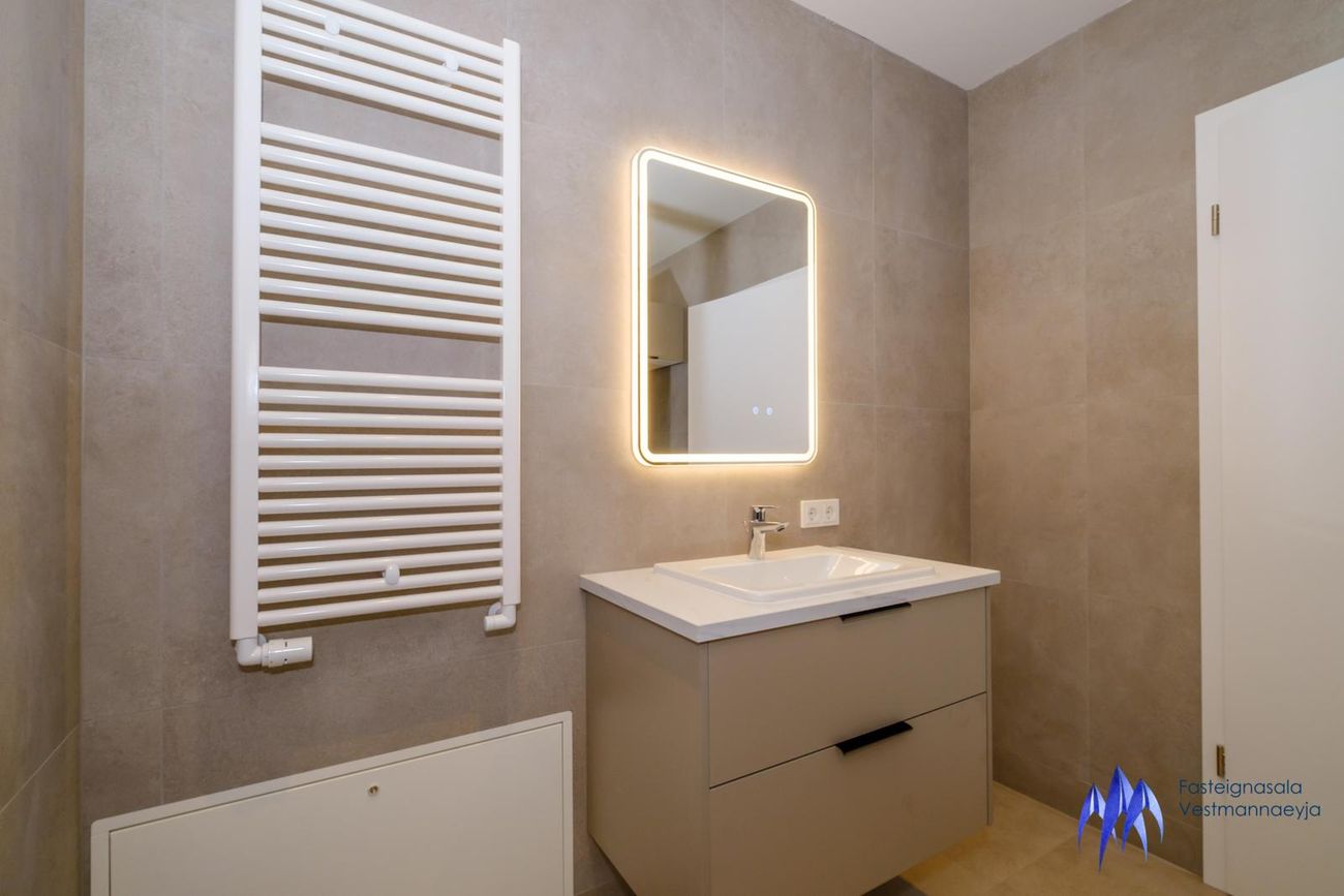 Sólhlíð 4 - 0102, 900 Vestmannaeyjabær