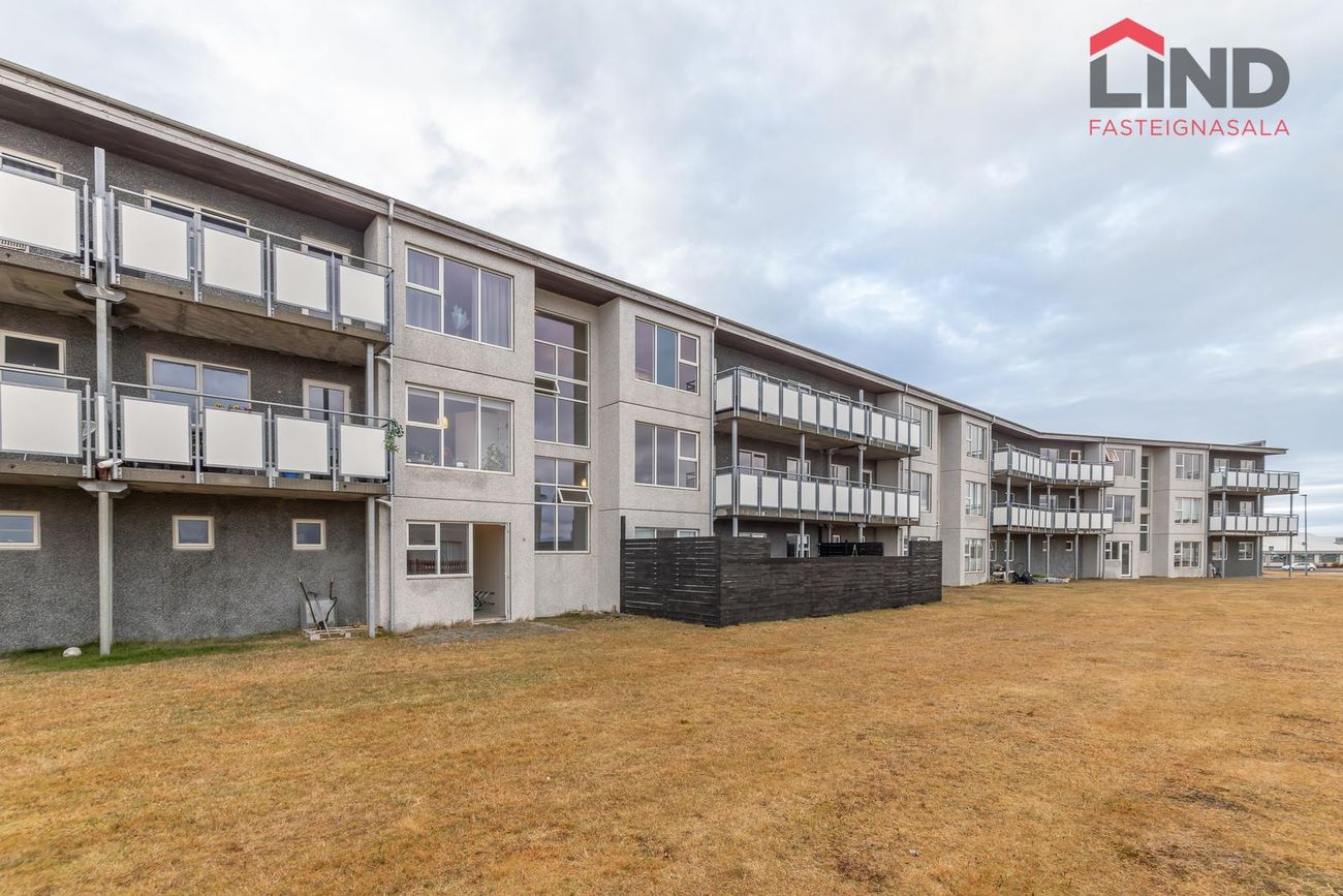 Tjarnabraut 14, 260 Reykjanesbær