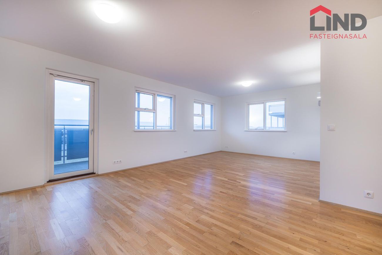 Tjarnabraut 14, 260 Reykjanesbær