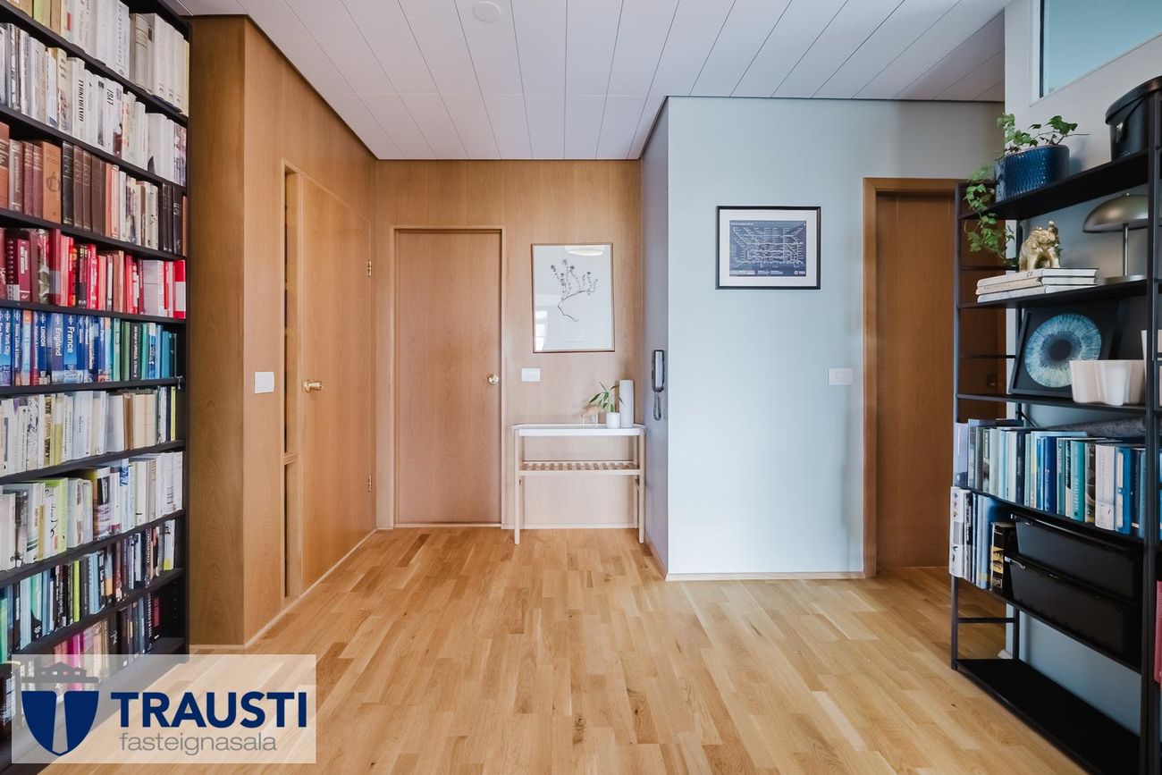 Hagamelur 46, 107 Reykjavík
