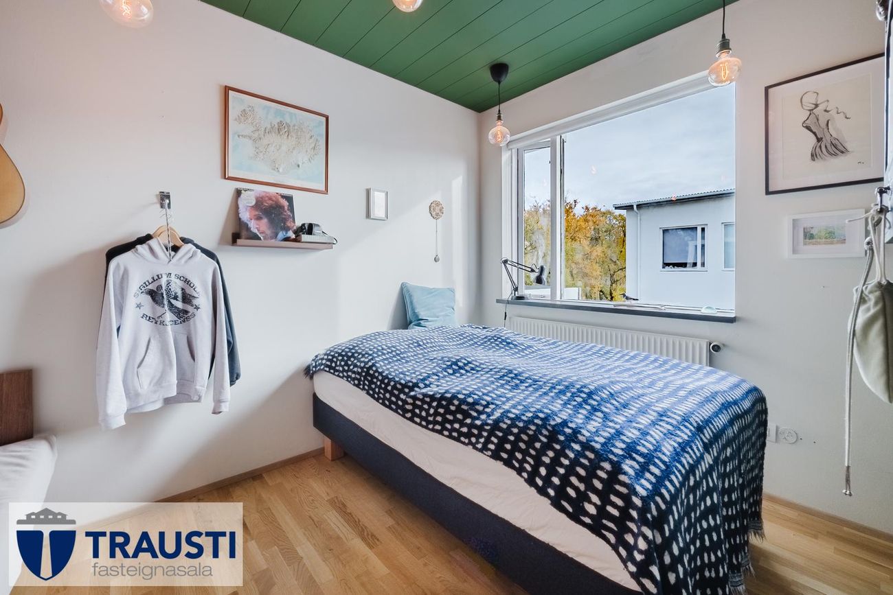 Hagamelur 46, 107 Reykjavík
