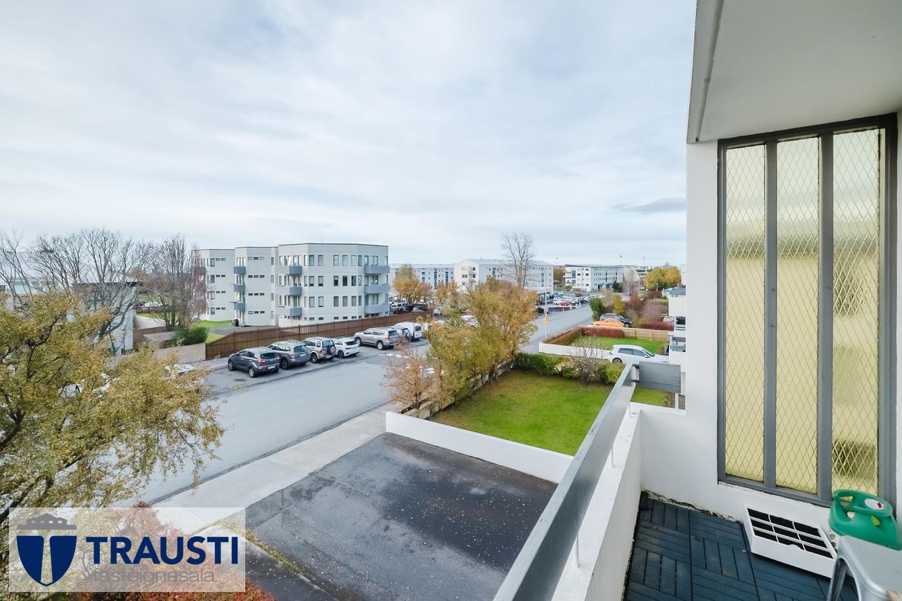 Hagamelur 46, 107 Reykjavík