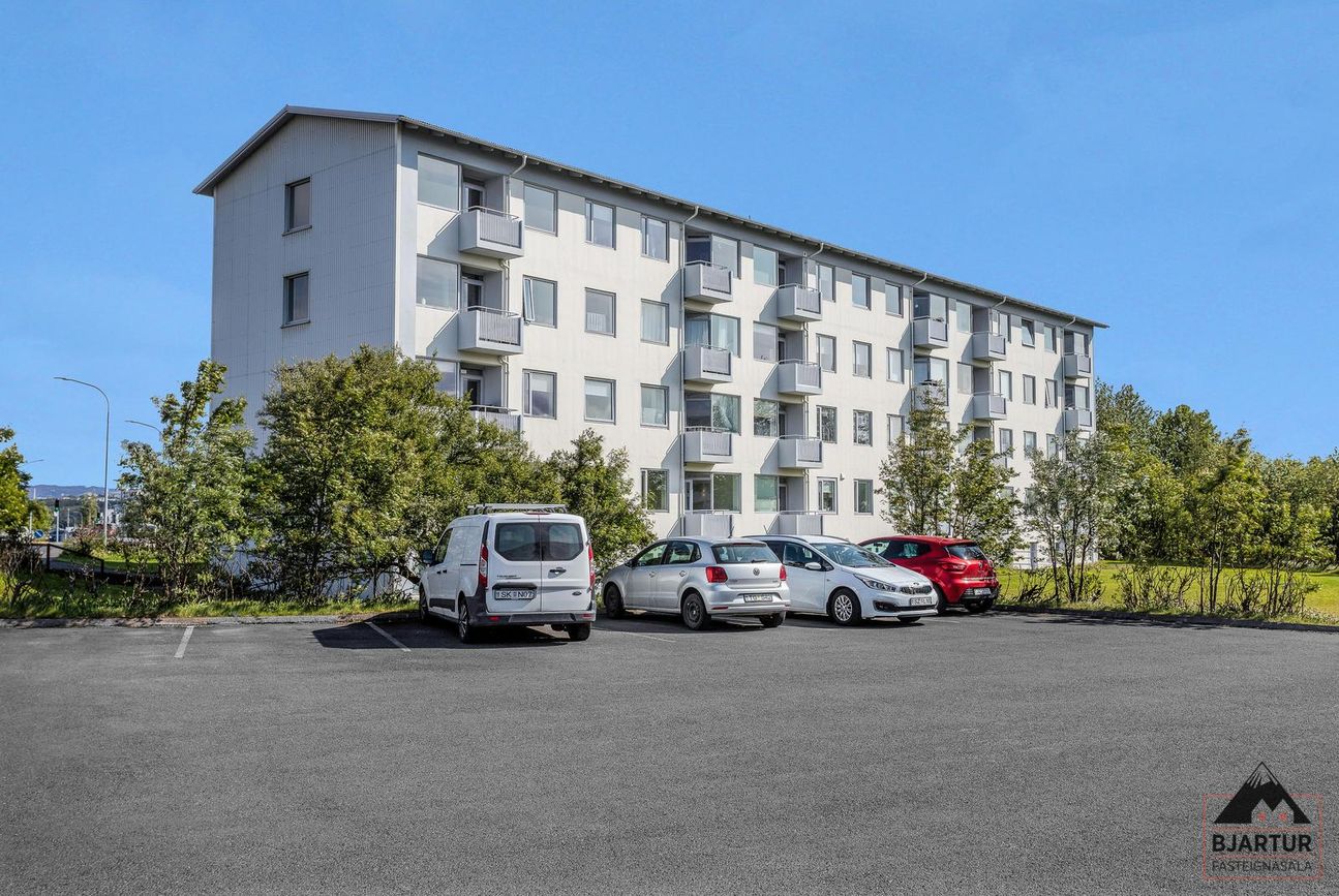 Gnoðarvogur 38, 104 Reykjavík