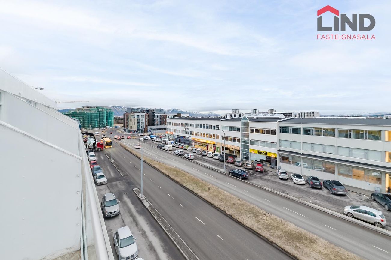 Grensásvegur 12 - 0204, 108 Reykjavík