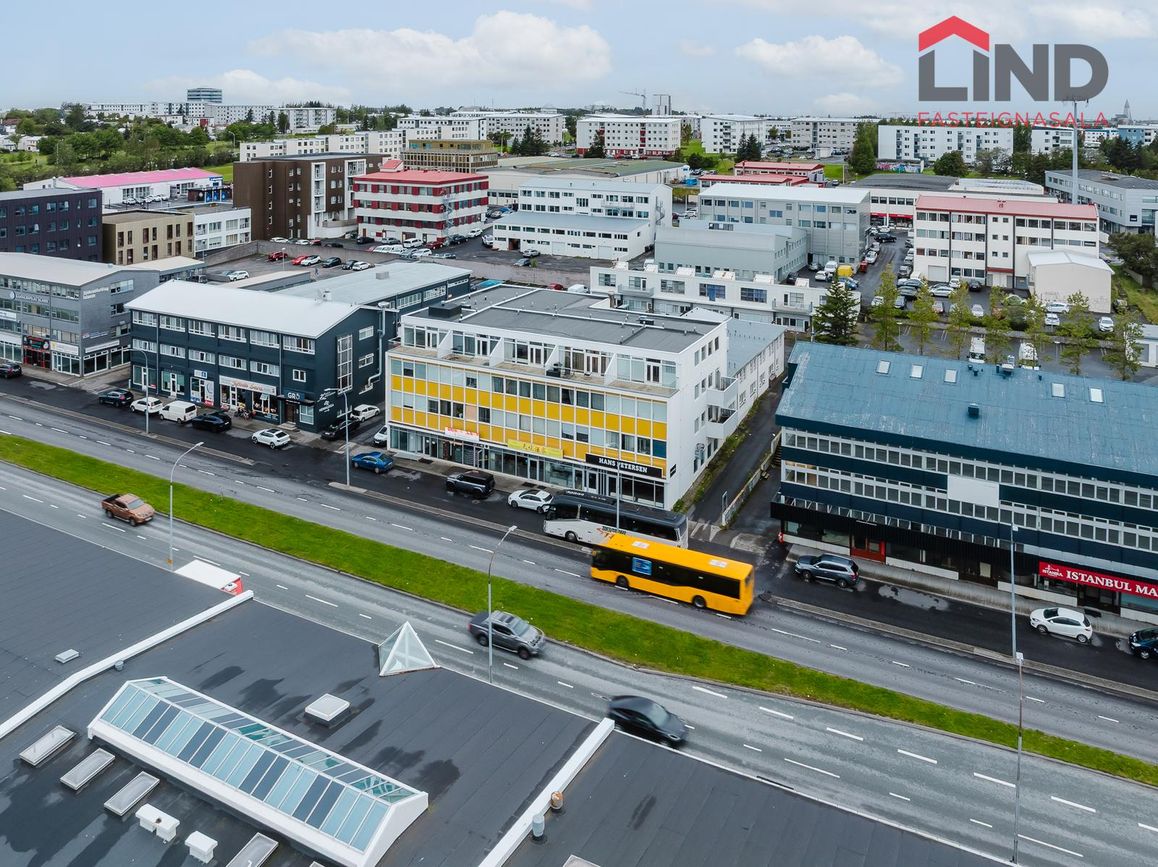 Grensásvegur 12 - 0204, 108 Reykjavík