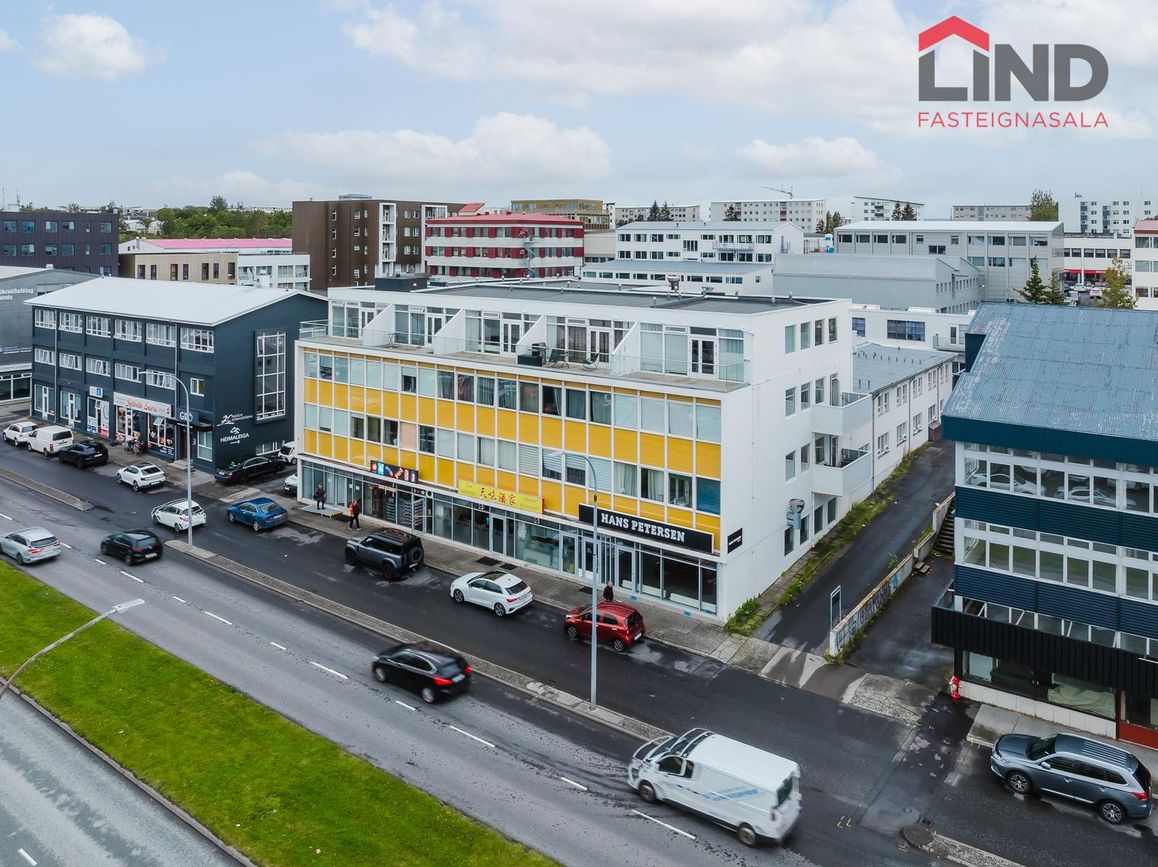 Grensásvegur 12 - 0204, 108 Reykjavík