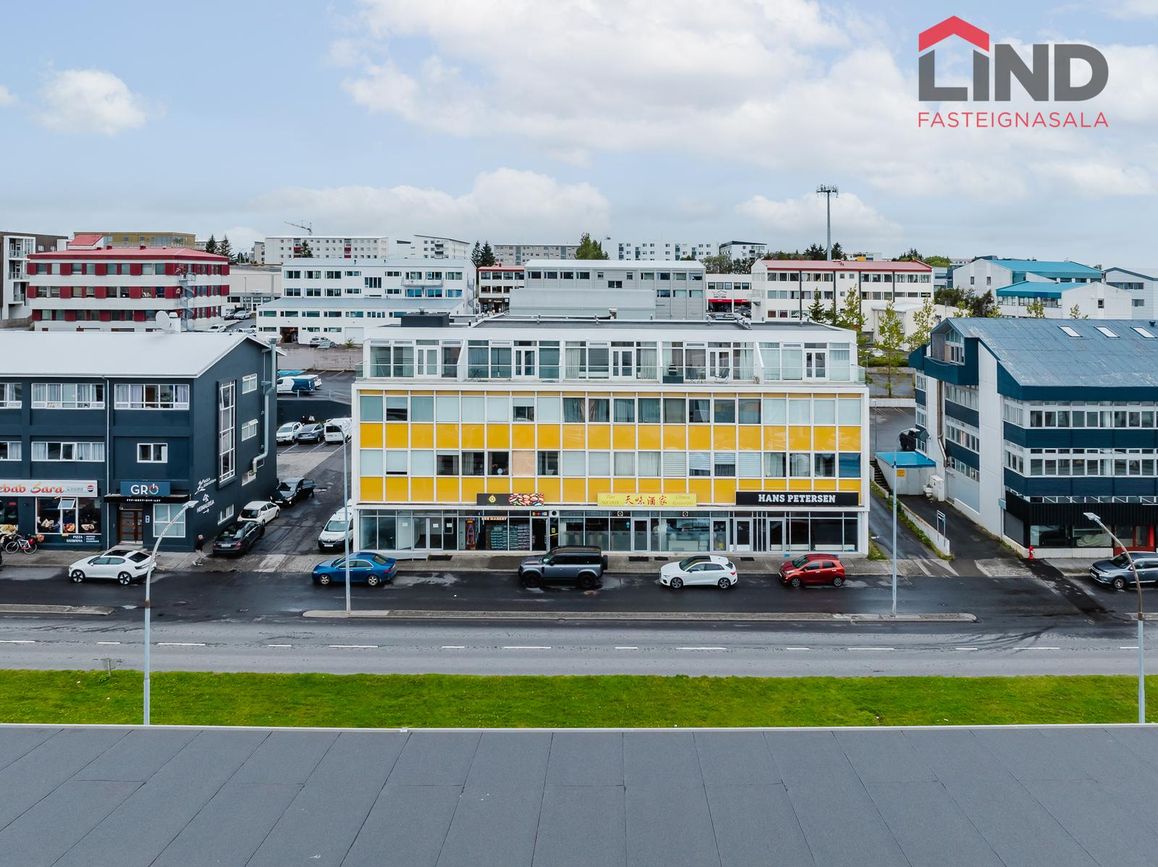 Grensásvegur 12 - 0204, 108 Reykjavík