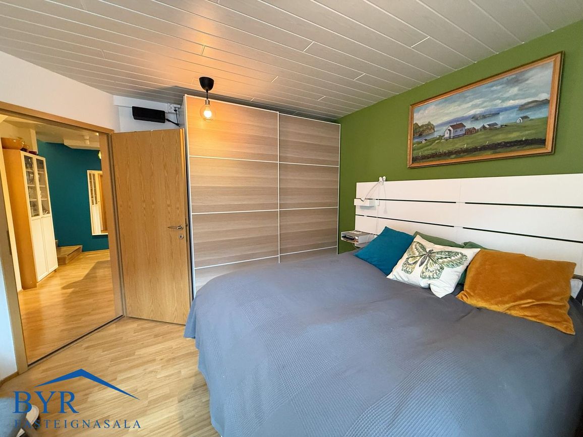 Strandgata 64, 735 Fjarða