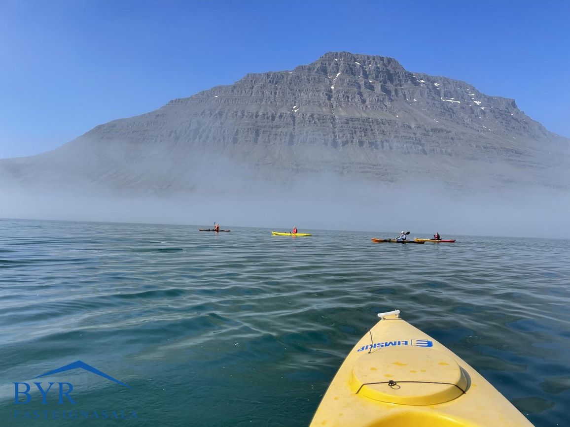 Strandgata 64, 735 Fjarða