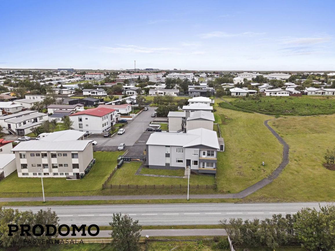 Háteigur 14, 230 Reykjanesbær
