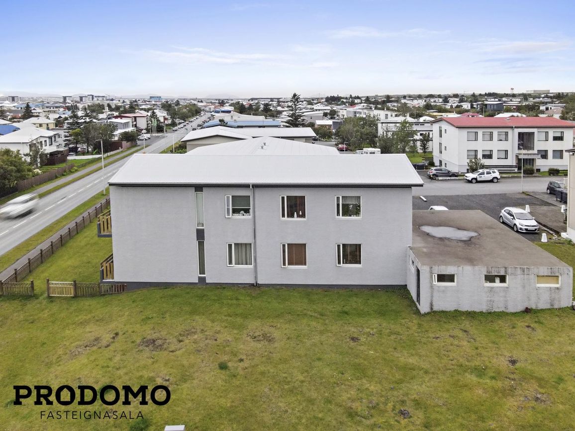 Háteigur 14, 230 Reykjanesbær