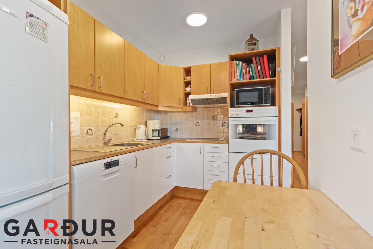 Kleppsvegur 62, 104 Reykjavík