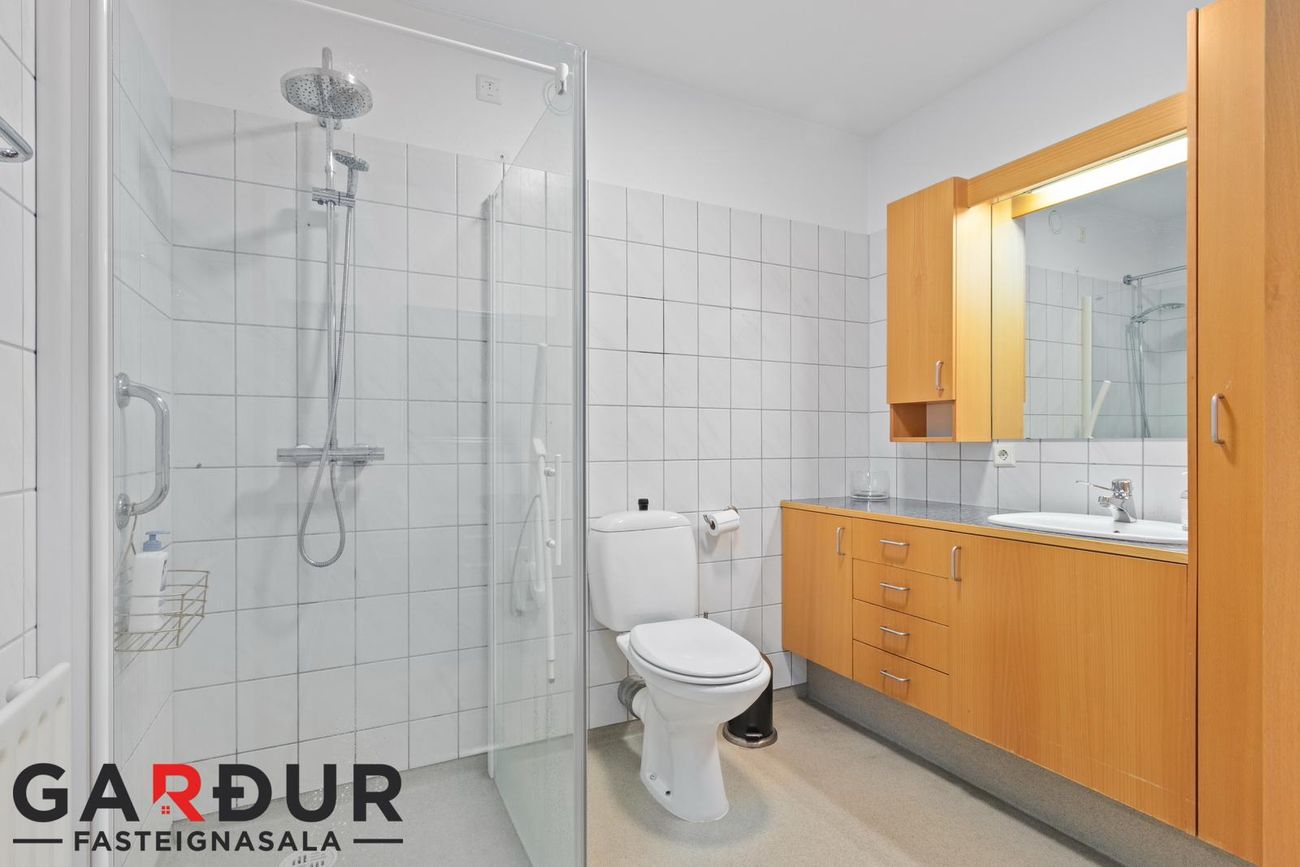 Kleppsvegur 62, 104 Reykjavík