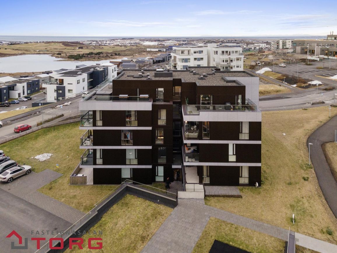 Holtsvegur 53 - 0302, 210 Garðabær