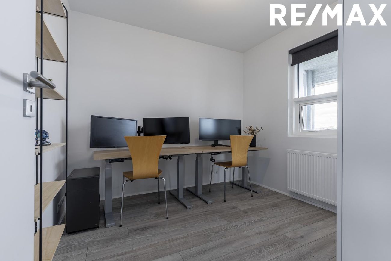 Eskivellir 11 - 0607, 221 Hafnarfjörður