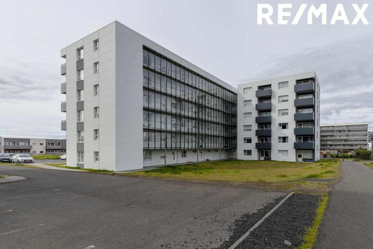 Eskivellir 11 - 0607, 221 Hafnarfjörður