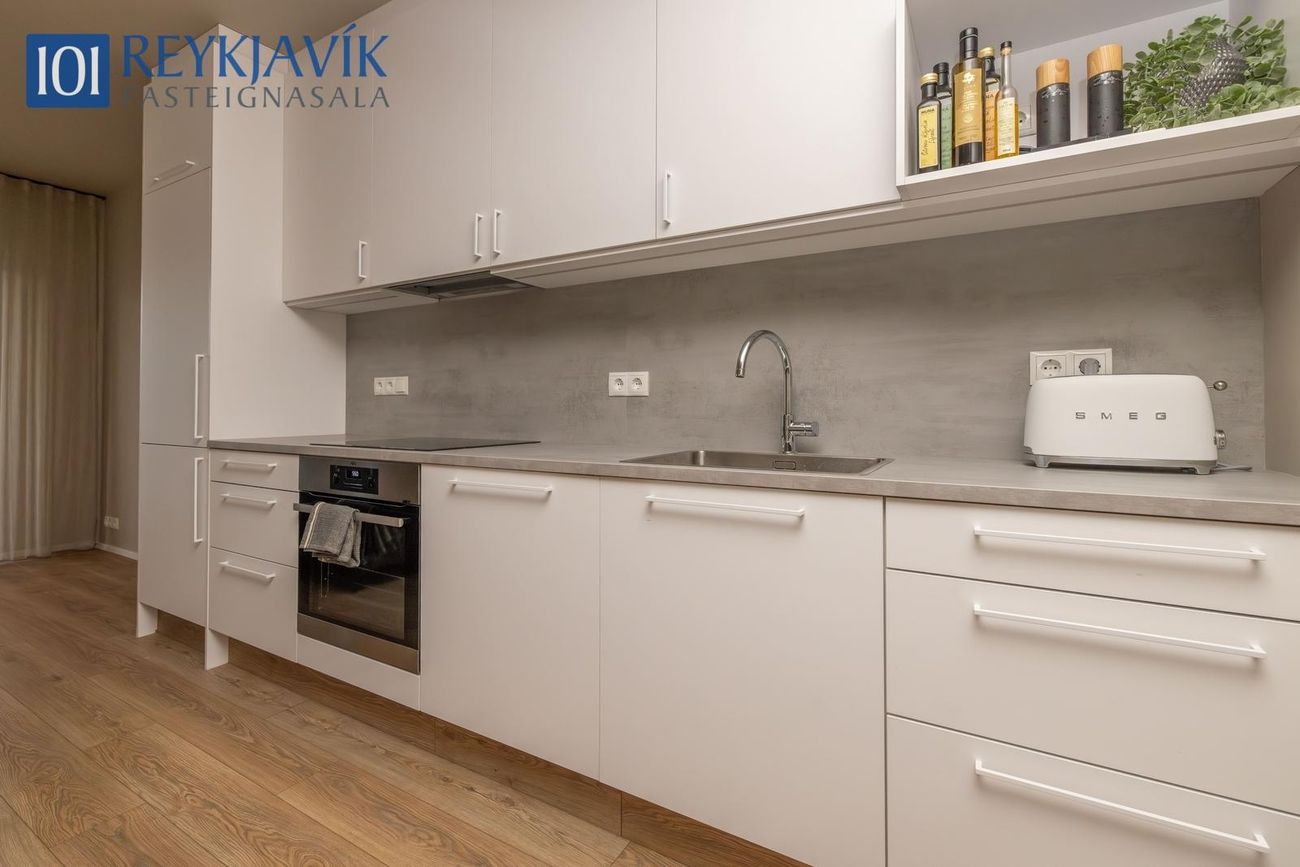 Jarpstjörn 4, 113 Reykjavík