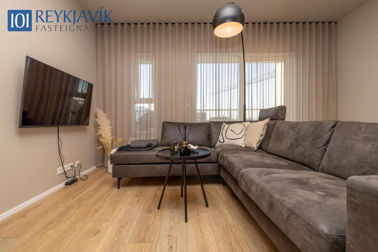 Jarpstjörn 4, 113 Reykjavík