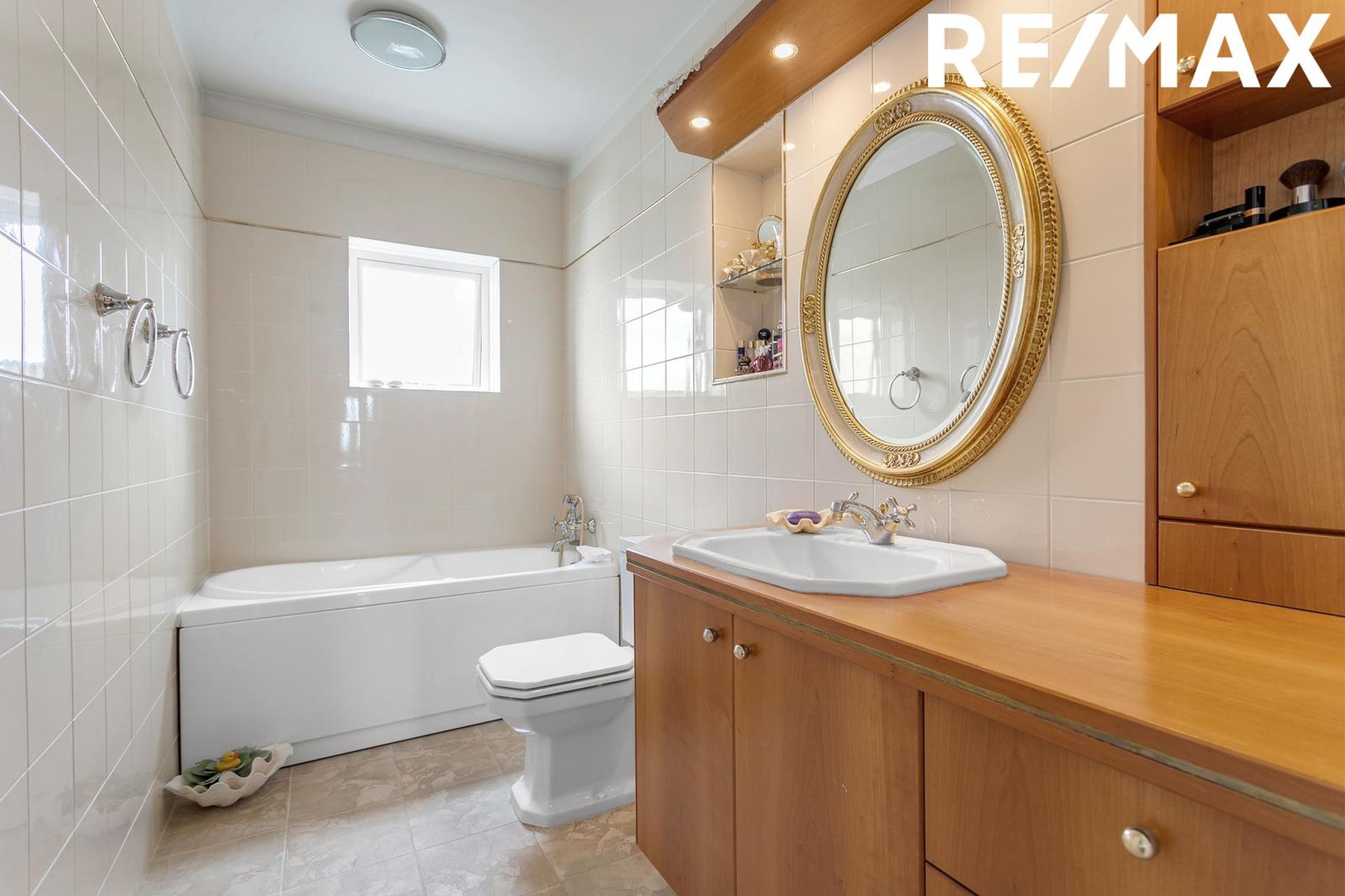 Sólheimar 23, 104 Reykjavík