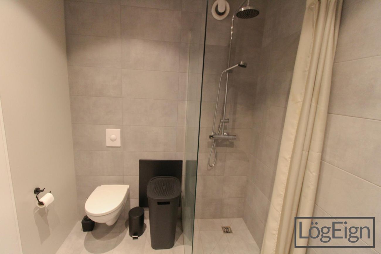 Kjarnagata 65, 600 Akureyri