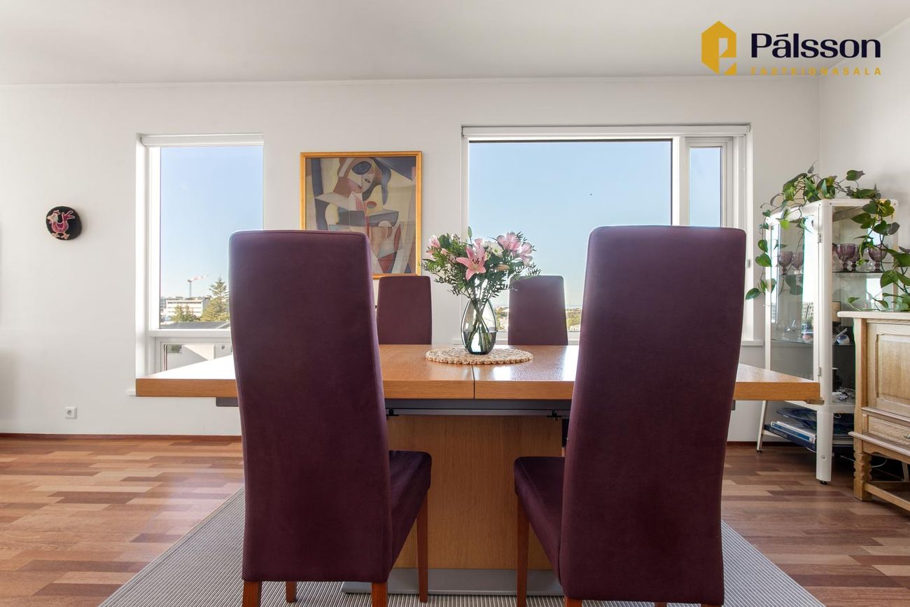 Sólheimar 23, 104 Reykjavík