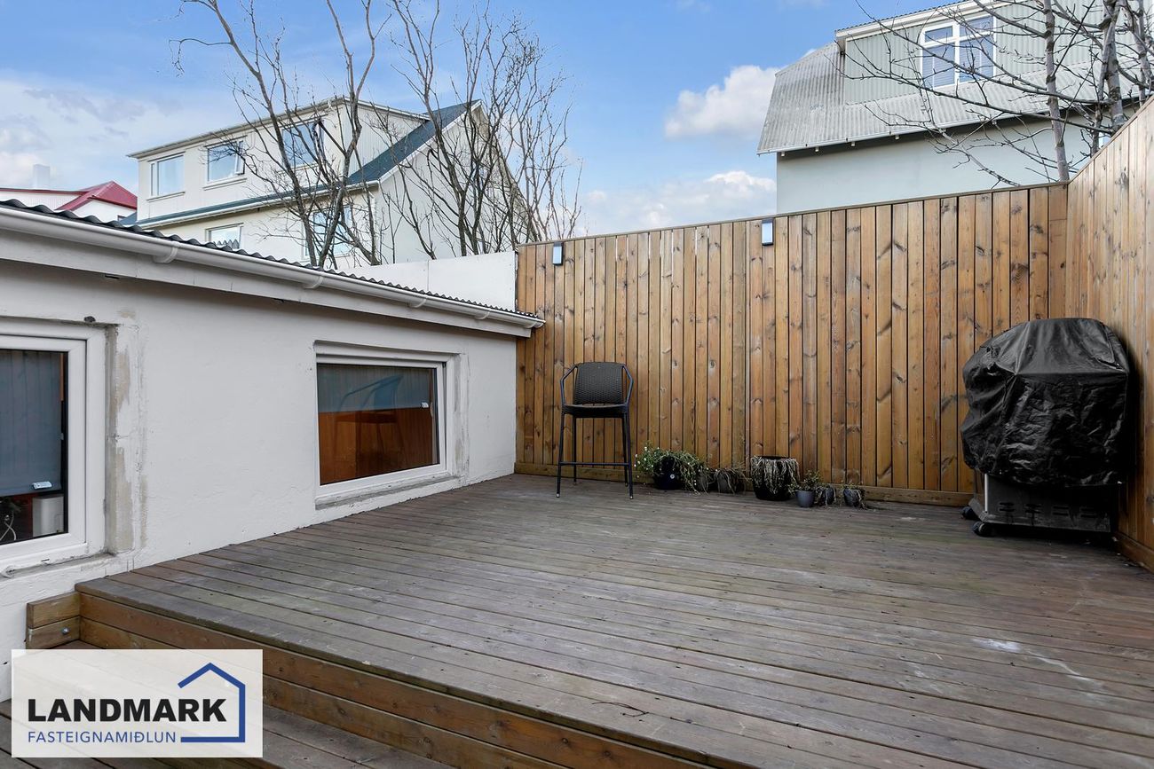 Fagrakinn 8, 220 Hafnarfjörður