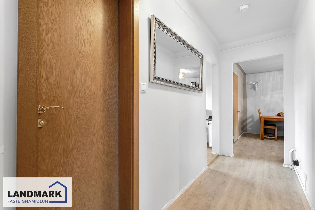 Fagrakinn 8, 220 Hafnarfjörður