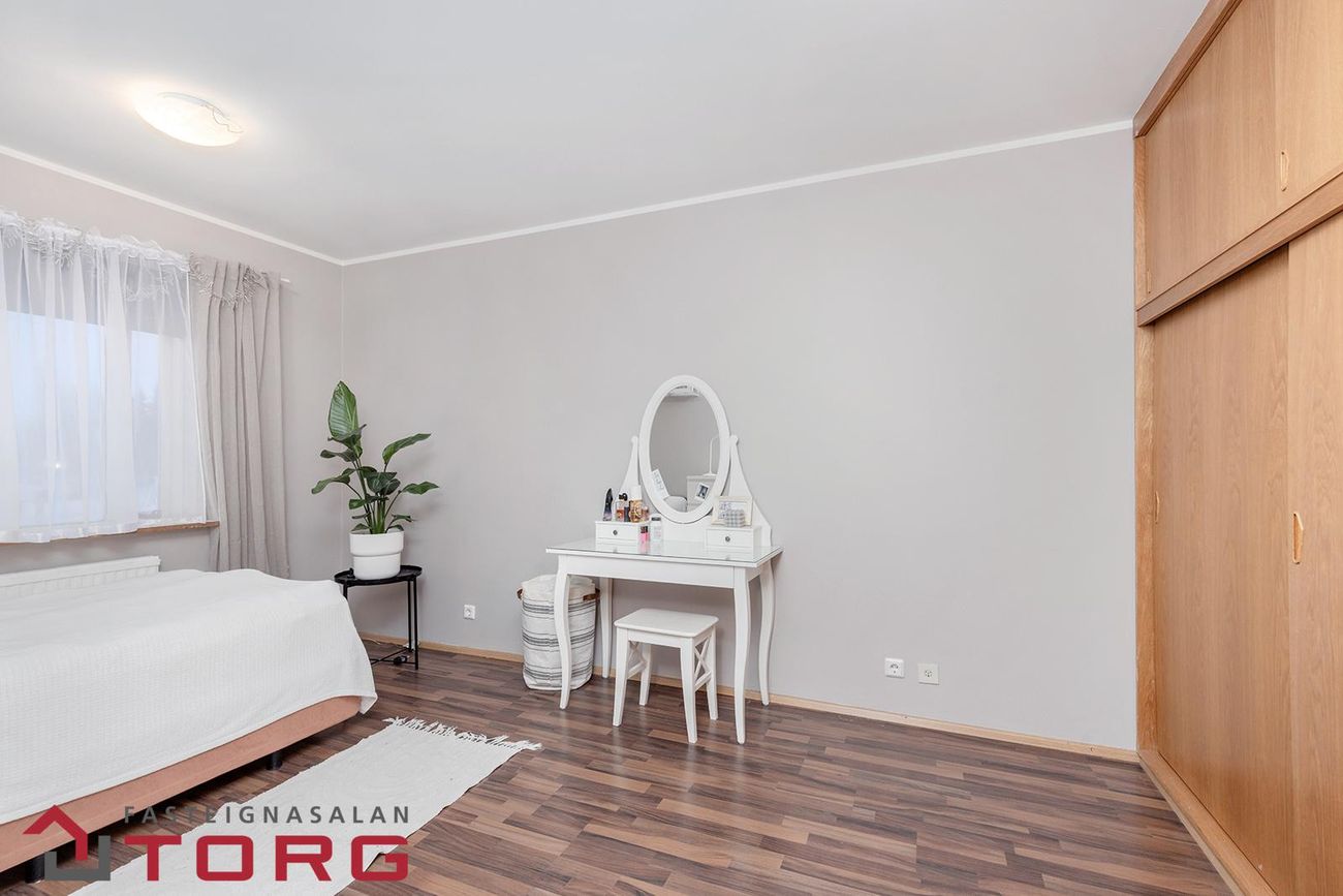 Hraunbær 196 - 0201, 110 Reykjavík