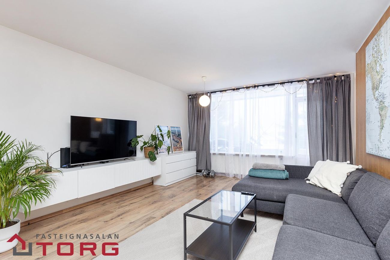 Hraunbær 196 - 0201, 110 Reykjavík