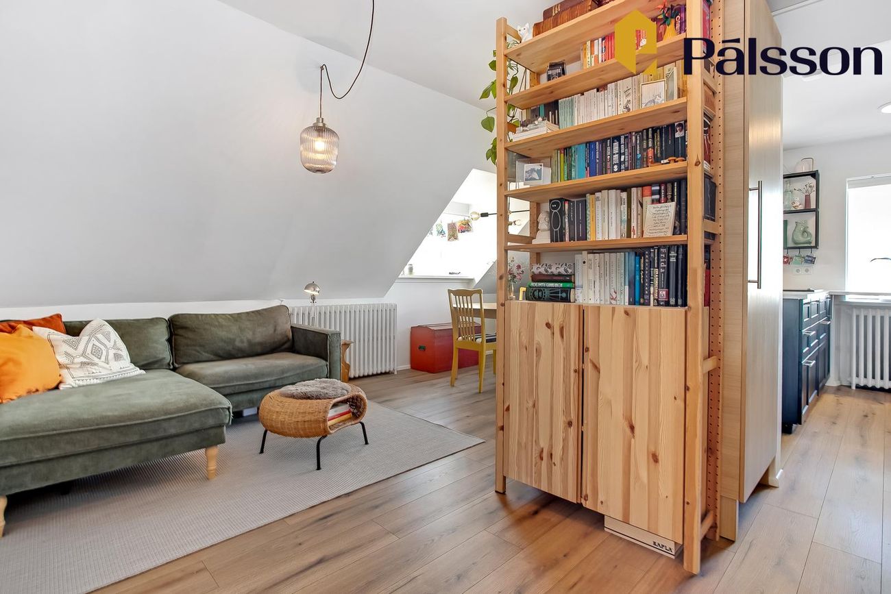 Langholtsvegur 93, 104 Reykjavík