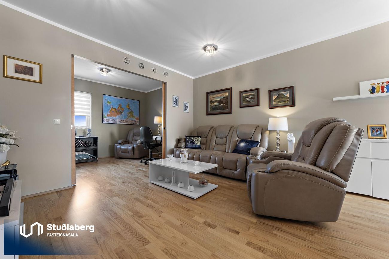 Krossmói 5, 260 Reykjanesbær