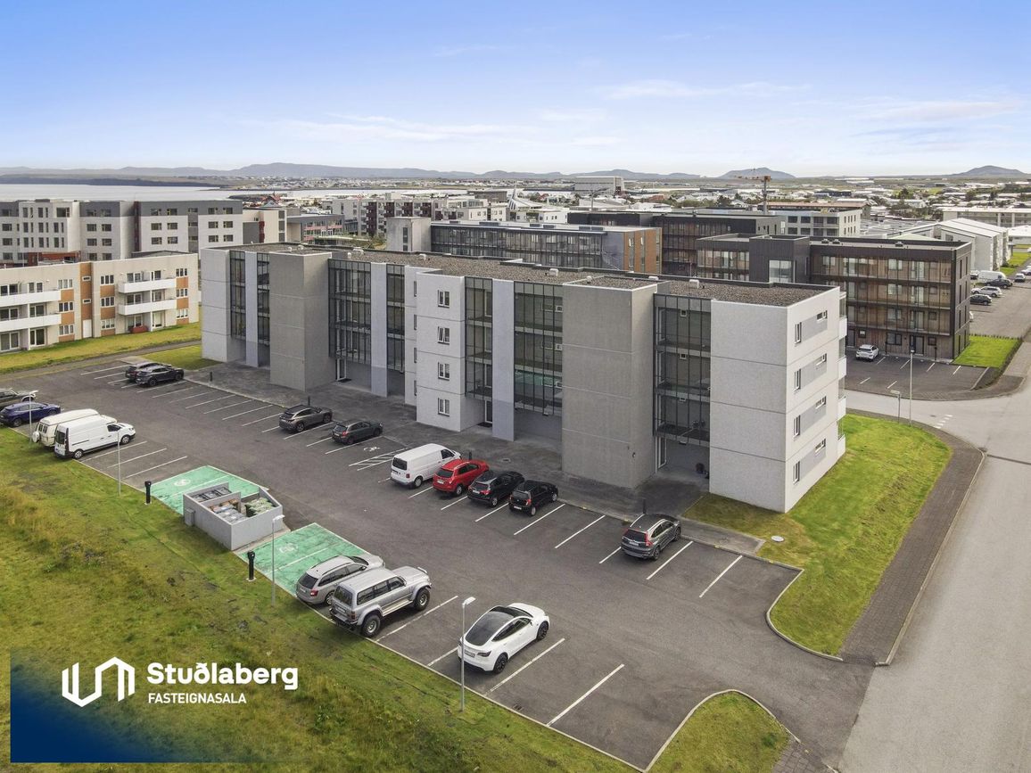 Krossmói 5, 260 Reykjanesbær