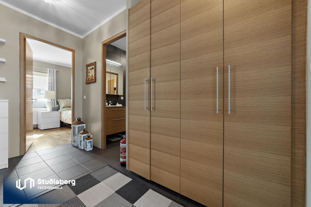 Krossmói 5, 260 Reykjanesbær