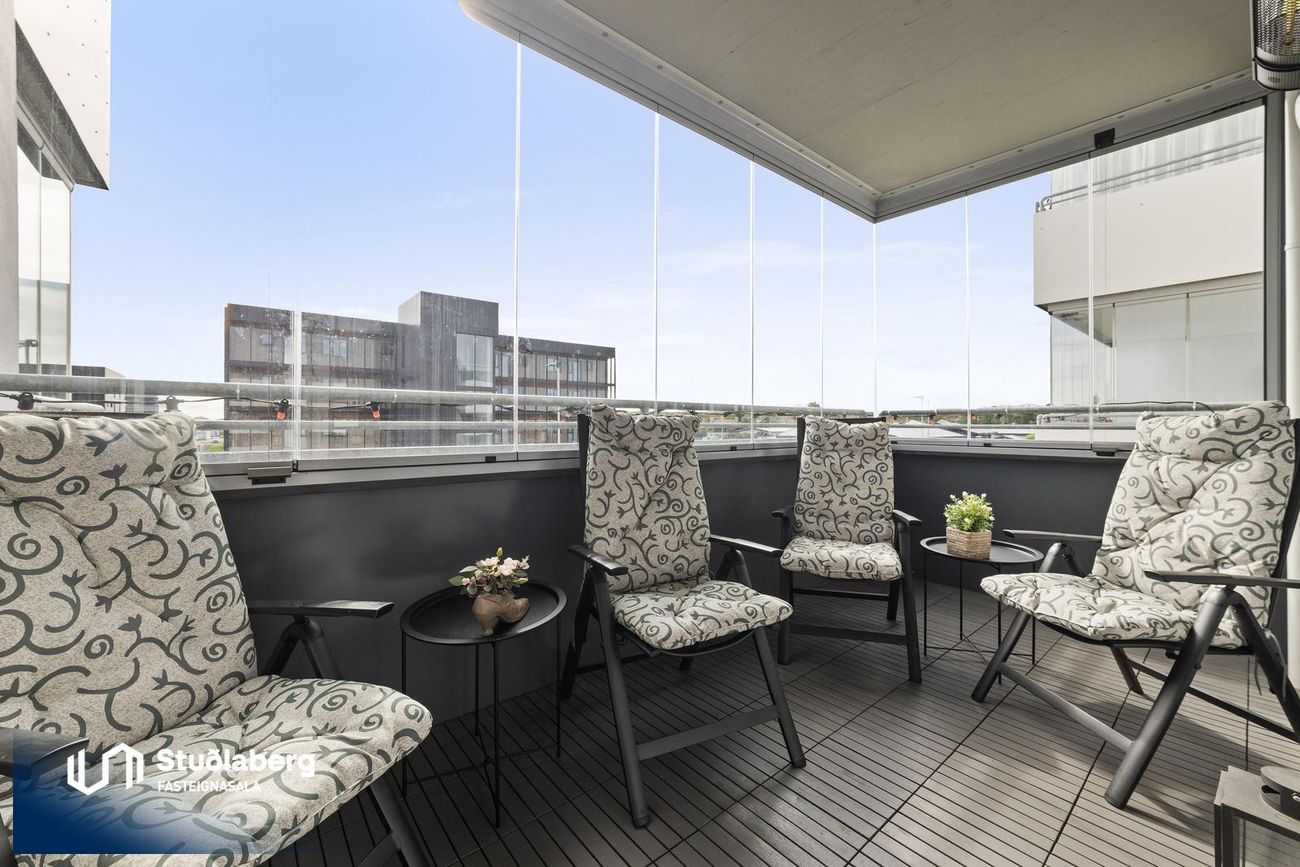 Krossmói 5, 260 Reykjanesbær