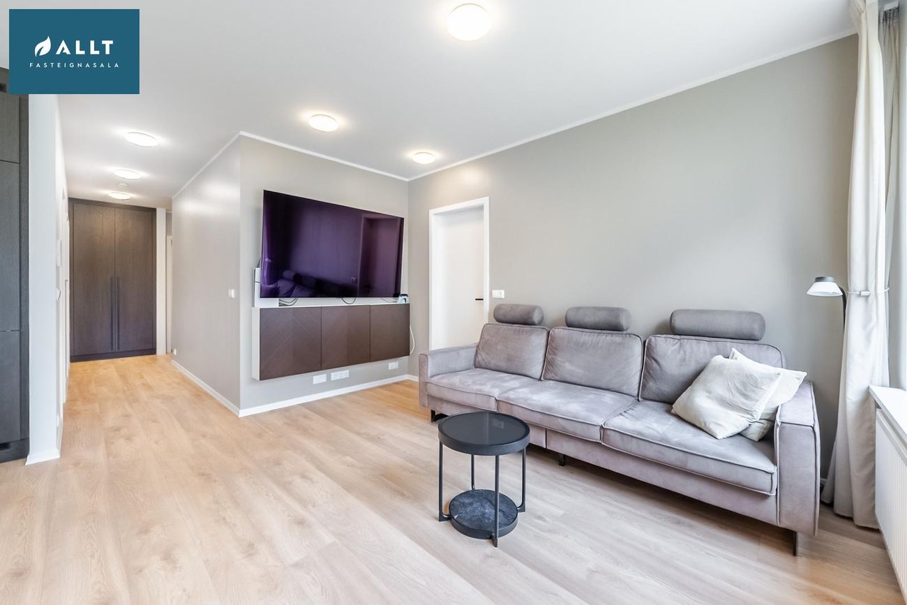 Hringhamar 35, 221 Hafnarfjörður