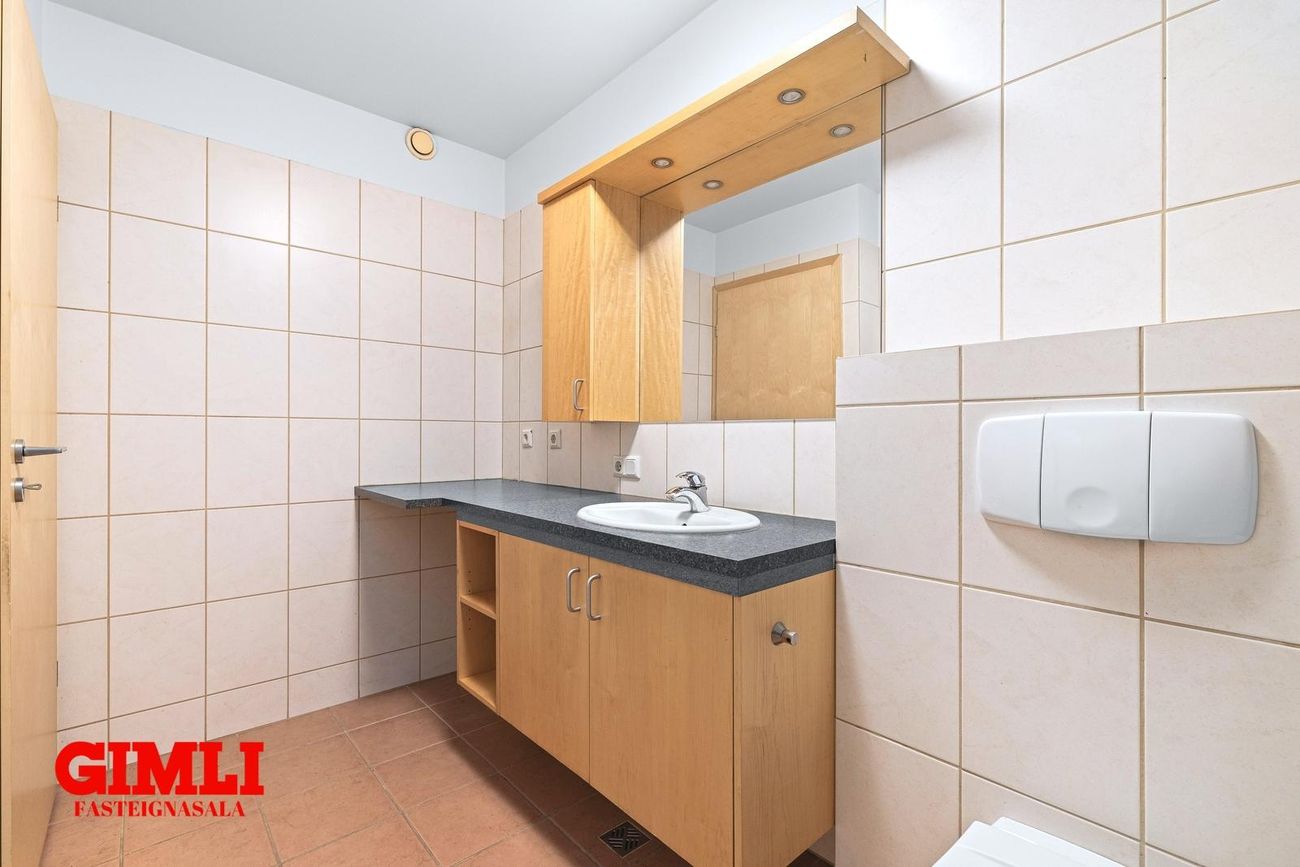 Bergstaðastræti 13, 101 Reykjavík