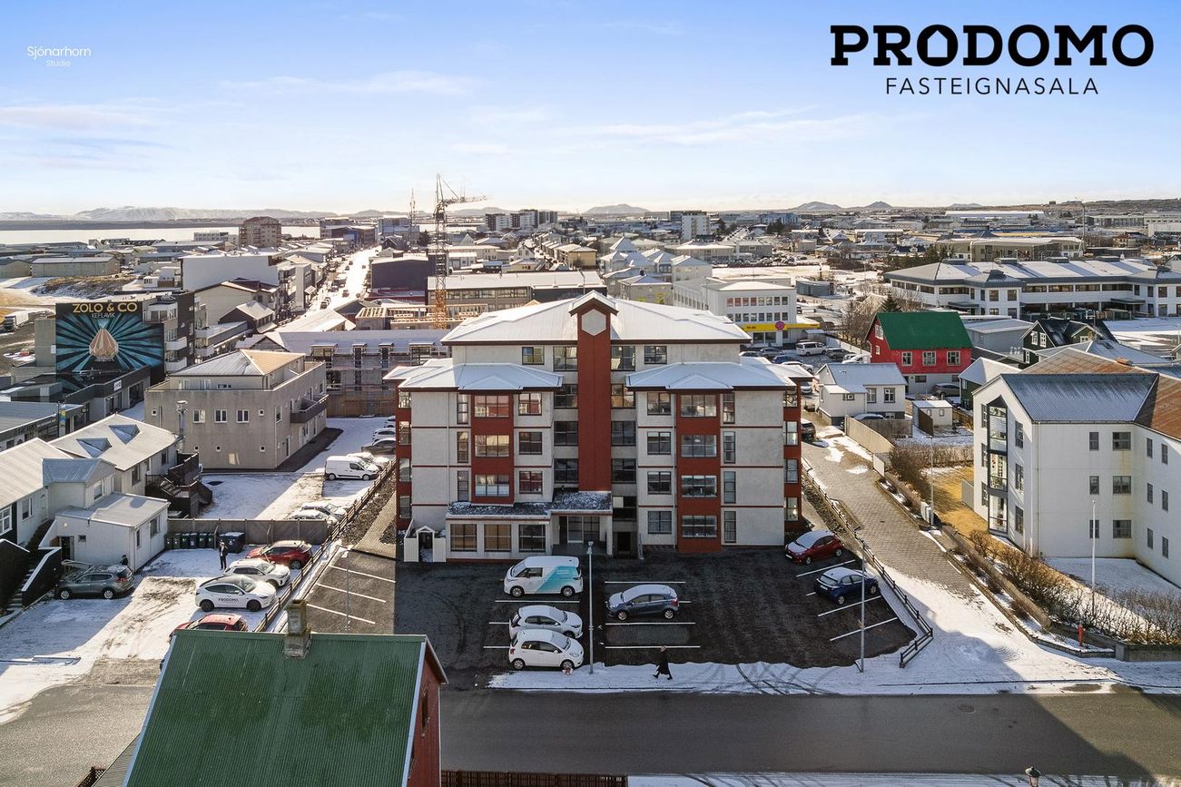 Aðalgata 1, 230 Reykjanesbær