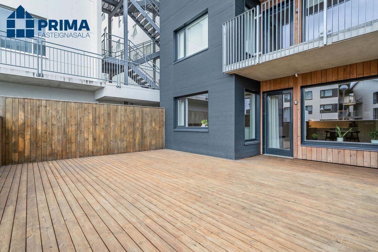 Stakkholt 2A 2a - 0102, 105 Reykjavík